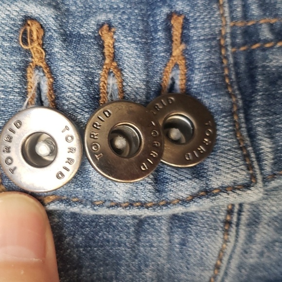 Torrid ANKLE SKINNY JEAN LIGHT WASH 18 - Picture 8 of 13